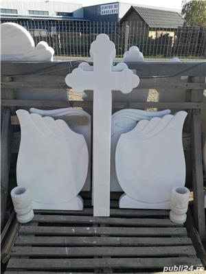 Monumente cruci și Lucrări Funerare - imagine 4