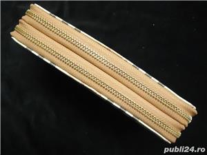 Portofel dama piele ecologica crem imprimeu 2 fermoare 17 compartimente  - imagine 4