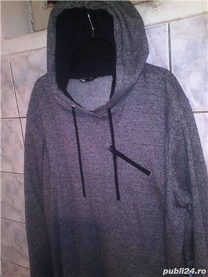 Vand Hanorac barbatesc Clockhouse by C&A Marime L,NouPret 55 roni,Are doua fermoare laterale. - imagine 3