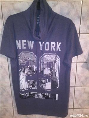 Tricou barbatesc Clockhouse by C&A.marime Xl.nou,Are guler circular gen helanca,Bumbac.