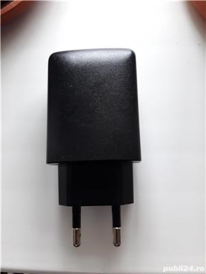 Incarcator cu slot USB  - imagine 3
