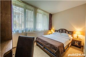 Cazare in centrul vechi al Brasovului - Residence Central Annapolis 3* - vizavi de Biserica Neagra - imagine 2