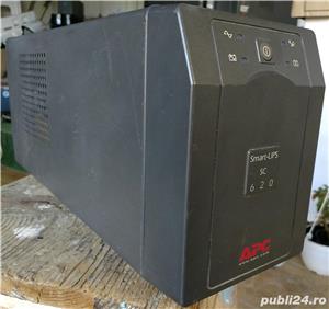 UPS APC Smart SC 620VA, f ieftin, are AVR, cu sau fara acumulator nou. 