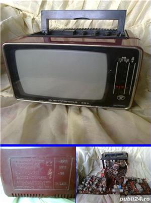 Televizor portabil alb negru foarte rar 5 inci