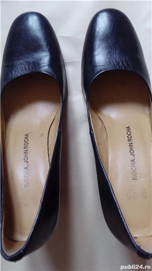 Vand pantofi din piele naturala firma John Rocha