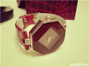 Ceas de mana dama culoare rosie model deosebit - imagine 6