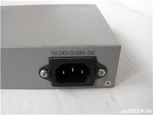 Switch Allied Telesyn AT-FS708 8 porturi 10-100Mb - imagine 4