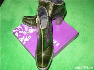 cizme piele lacuita,nr.38 - imagine 2