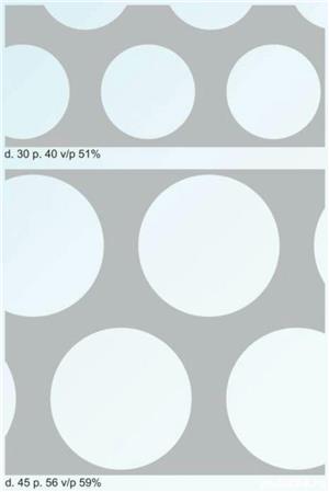 Tabla perforata de otel cu perforatii rotunde 30mm. Sita gaurita de otel / fier.