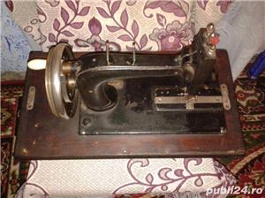 Vand masina de cusut de colectie - imagine 2