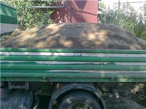 Nisip balast sort pamant piatra concasata