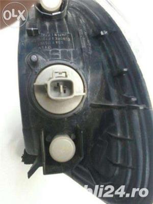 Semnalizatoare toyota stanga dreapta - imagine 2