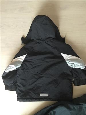 Vand geaca +pantalon impermeabile(5 ani). - imagine 3