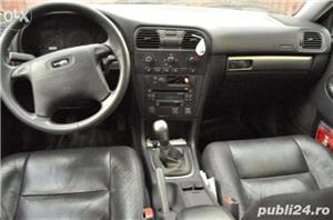 Dezmembrez Volvo V40 - imagine 3