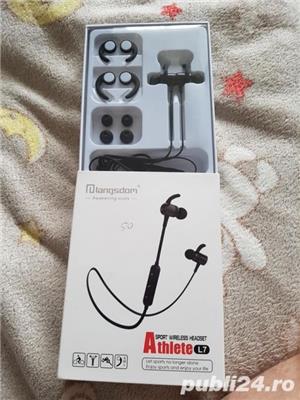 Casti audio universale