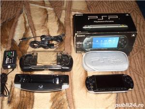 Sony PSP 12 jocuri Originale + un film nenumarate accesorii  consola la cutie (schimb) - imagine 2