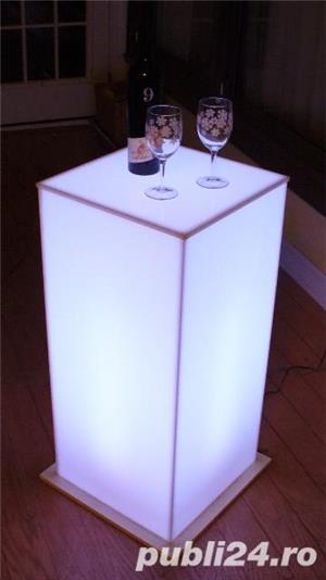 Mese led si cuburi luminoase de inchiriat