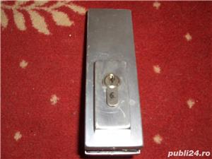 Iala USA geam cu cheie (schimb)