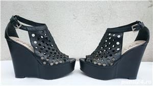 Pantofi de vara dama, sandale din piele cu platforma, marca Divine Follie, 25cm M 39  - imagine 2