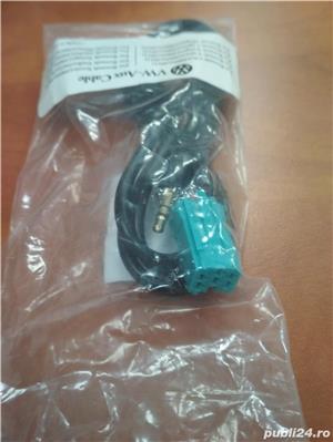 Cablu audio auxiliar pentru casetofoanele auto Renault dupa 2005 si VW - imagine 2