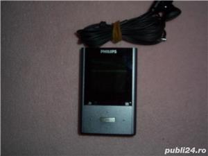 MP 3Philips 4 Giga + Casti Originale (schimb) - imagine 2