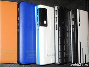 Acumulator extern 16800 mAh POWER BANK USB portabil 3 USB si lanterna cablu incarcare Micro-usb la U - imagine 6