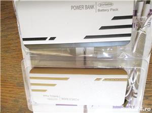 Acumulator extern 16800 mAh POWER BANK USB portabil 3 USB si lanterna cablu incarcare Micro-usb la U - imagine 3