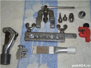 Scule Frigotehnice Taietor ,razuitor ,pieptene indreptat lamele condensator ,presa,largitoare teava. - imagine 3