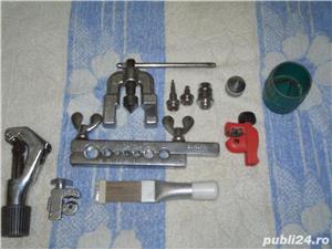 Scule Frigotehnice Taietor ,razuitor ,pieptene indreptat lamele condensator ,presa,largitoare teava. - imagine 2