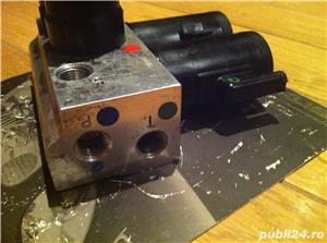 Bloc valve suspensie ABC Mercedes S CL SL - A2203200358 - imagine 4