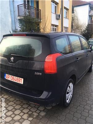 Peugeot 5008 - imagine 5