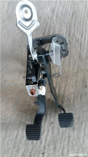 Planseu pedalier Peugeot 206