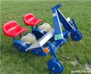 Masina plantat rasaduri 2 randuri