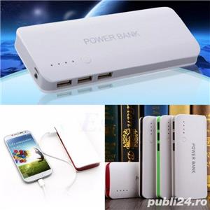Acumulator extern POWER BANK 16800 mAh USB portabil 3 USB si lanterna cablu incarcare Micro-usb la U
