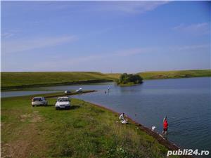 DE VANZARE Teren Parcele Rezidentiale de pe Malul Lacului 88,000 mp, deschidere la Lac:1,200 ml - imagine 2