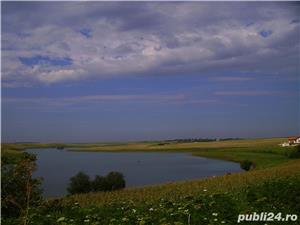 DE VANZARE Teren Parcele Rezidentiale de pe Malul Lacului 88,000 mp, deschidere la Lac:1,200 ml - imagine 6