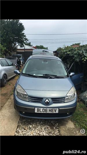 Dezmembrez Renault scenic