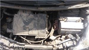 Dezmembrez peugeot 107 an 2007 motor 1.0 - imagine 5