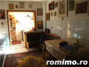 Triplex 10 camere in Comanesti - imagine 5