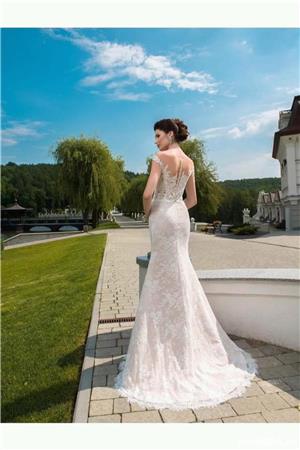 Vanzare rochie de mireasa si accesoriu pentru par - imagine 2