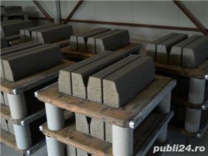 Boltari    Fundatie - imagine 6