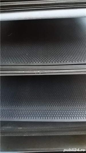 Site perforate  - imagine 3