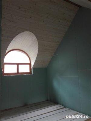 Mansarde cu lemn, rigips, grinzi ornamentale, ancadramente ferestre - imagine 5