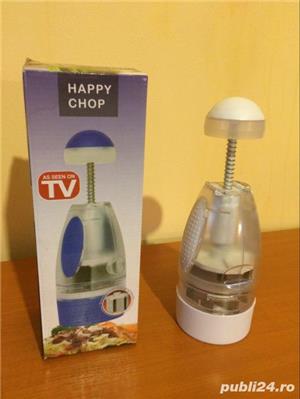 Dispozitiv de taiat si maruntit legume