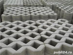 Borduri    beton - imagine 19