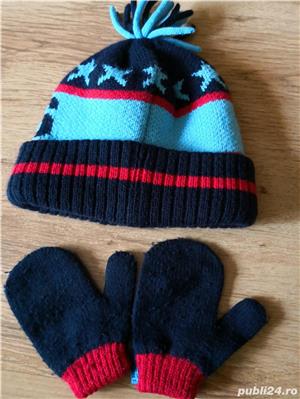 Set caciula si manusi cu Thomas