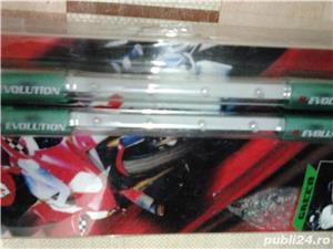 Tub cu leduri lumină albastră sau verde de 12v - imagine 2