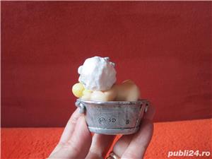 cadou inedit  baby shower -bebelus cu ratusca in galetusa -miniatura vintage - imagine 3