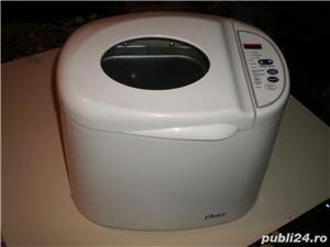 Masina de facut paine OSTER