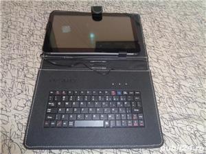Tabletă cu tastatură